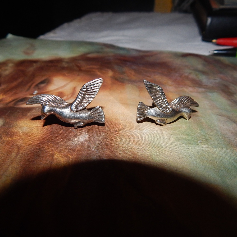 Vintage Sterling Silver Screw Back Dove Earrings